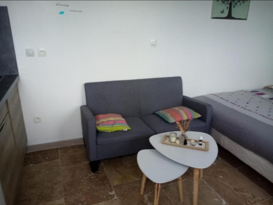 D'environ 20m2, Piscine, Vue Mer, Pour 2 Personnes Appartement Marseille